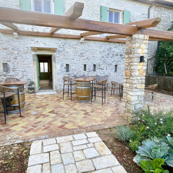 Das Wohnzimmer, Botegin by IOSA &ndash; Olive Oil & Vinegar Tasting, Buscina Villas Umag